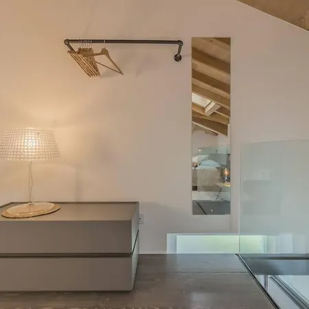 La Casa Di Carla מנדלו דל לאריו